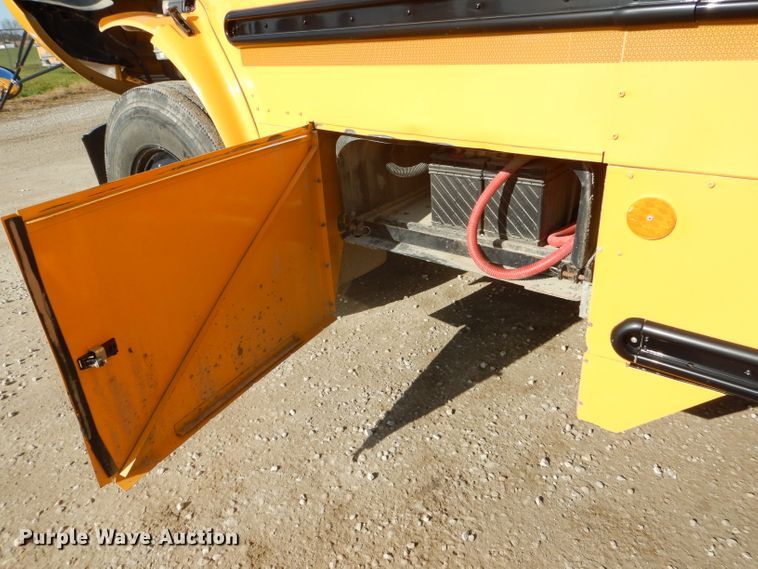 image for item DH6763 2009 Freightliner B2 Thomas Built school bus