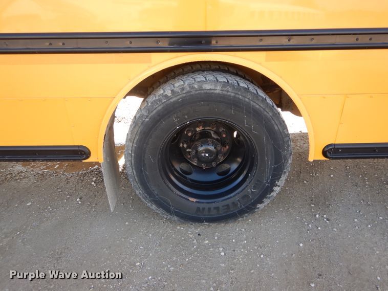 image for item DH6763 2009 Freightliner B2 Thomas Built school bus