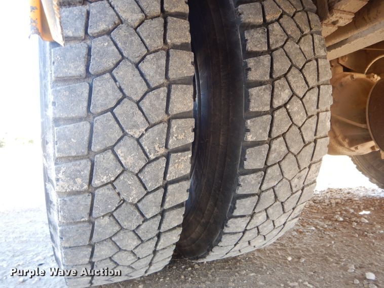 image for item DH6763 2009 Freightliner B2 Thomas Built school bus