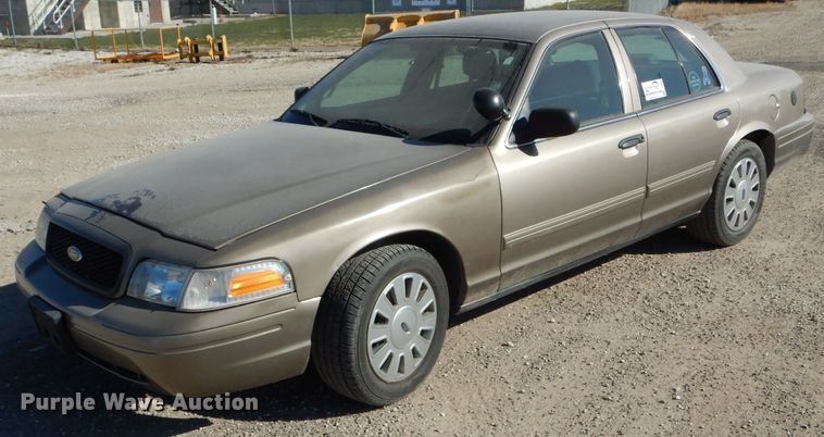 image for item DH6804 2010 Ford Crown Victoria Police Interceptor
