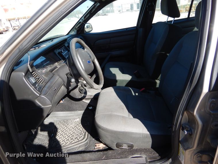 image for item DH6804 2010 Ford Crown Victoria Police Interceptor