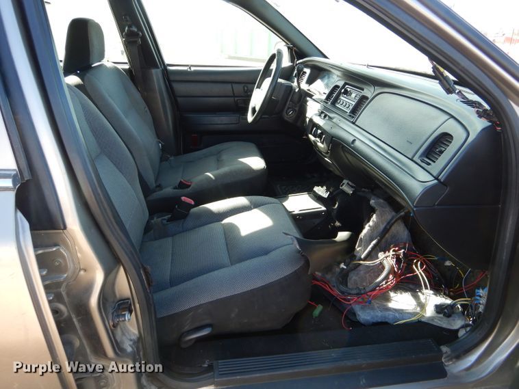 image for item DH6804 2010 Ford Crown Victoria Police Interceptor
