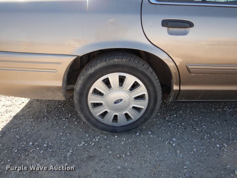 image for item DH6804 2010 Ford Crown Victoria Police Interceptor