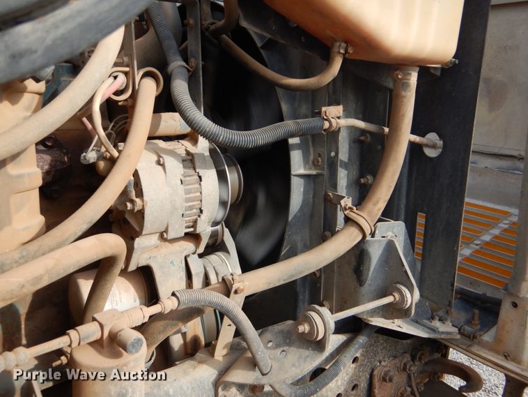 image for item DI2361 1997 International 4900 dump truck