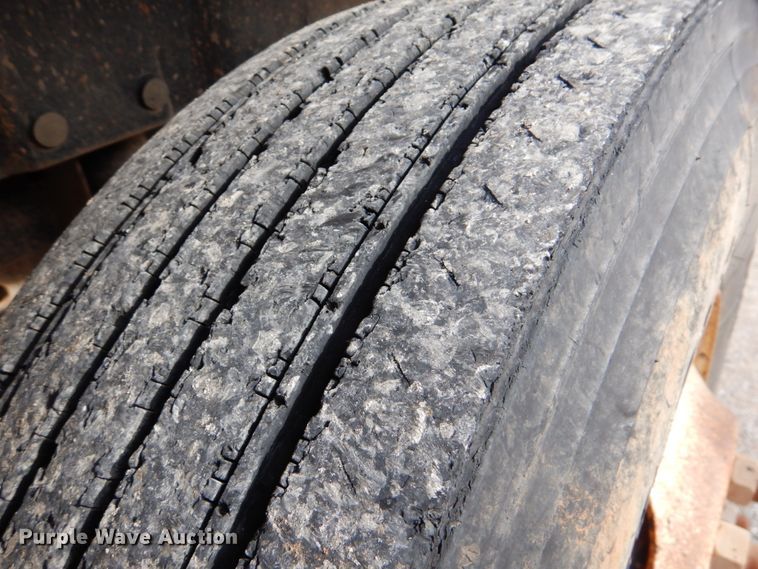 image for item DI2361 1997 International 4900 dump truck