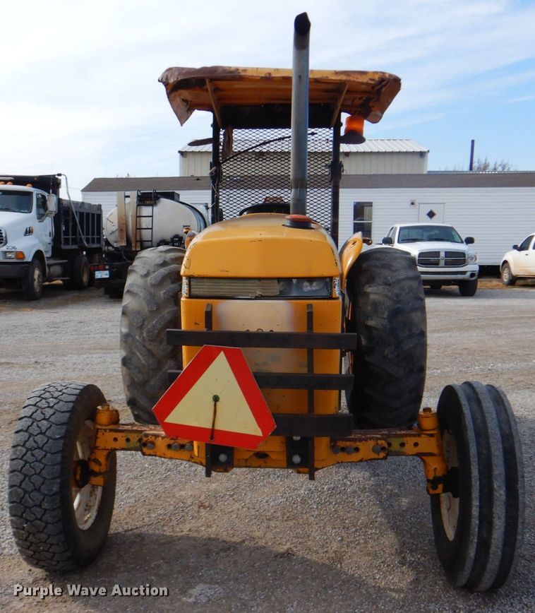 image for item DI2362 John Deere 2355 tractor