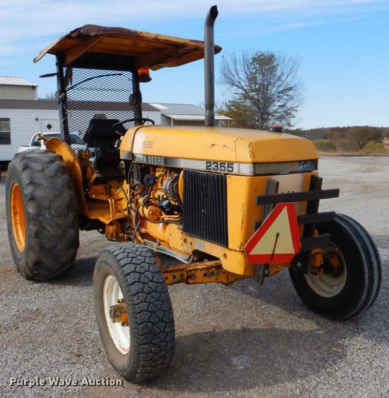 image for item DI2362 John Deere 2355 tractor