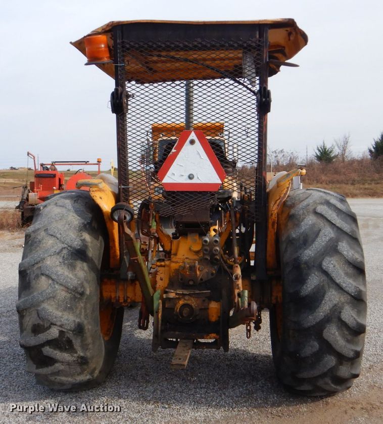 image for item DI2362 John Deere 2355 tractor