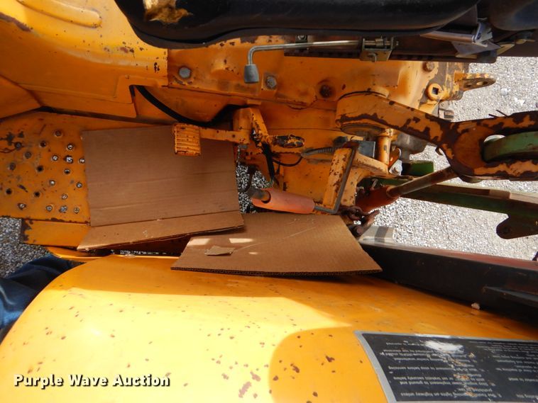 image for item DI2362 John Deere 2355 tractor