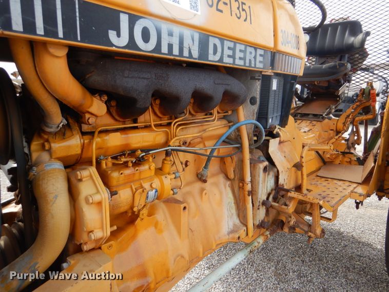 image for item DI2362 John Deere 2355 tractor