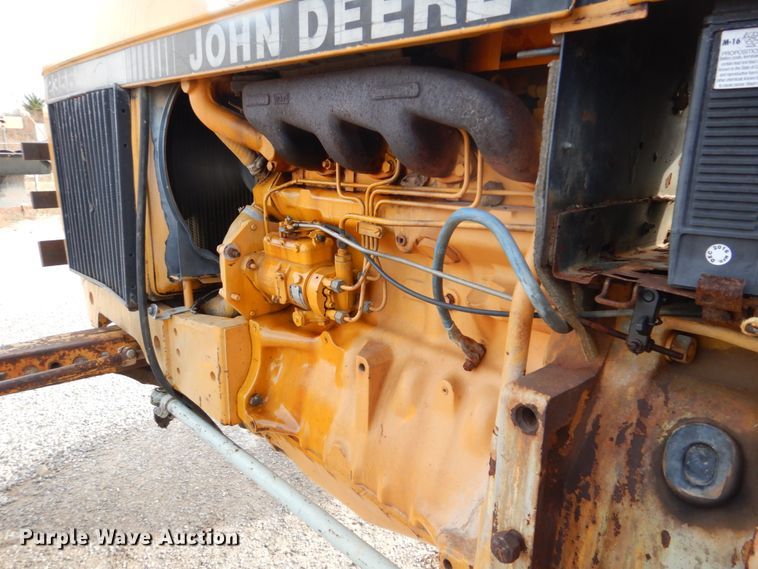image for item DI2362 John Deere 2355 tractor