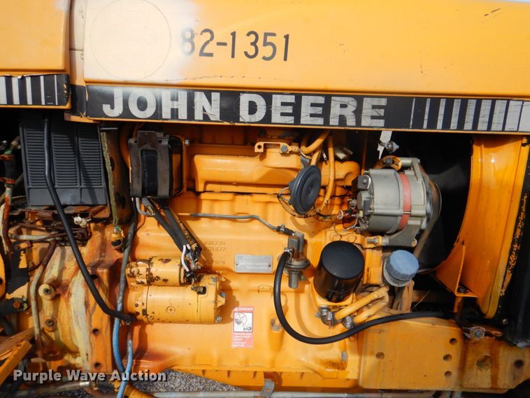 image for item DI2362 John Deere 2355 tractor