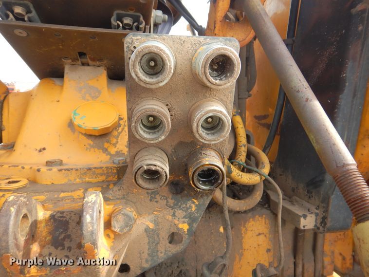 image for item DI2362 John Deere 2355 tractor