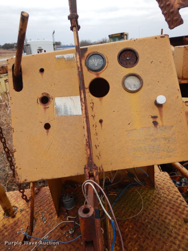 image for item DI2366 Koehring chip spreader