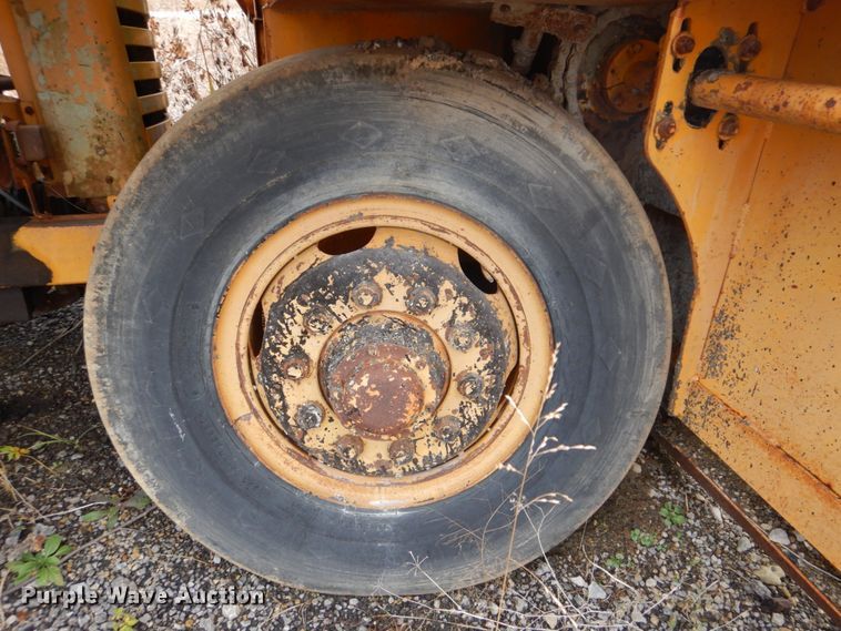 image for item DI2366 Koehring chip spreader