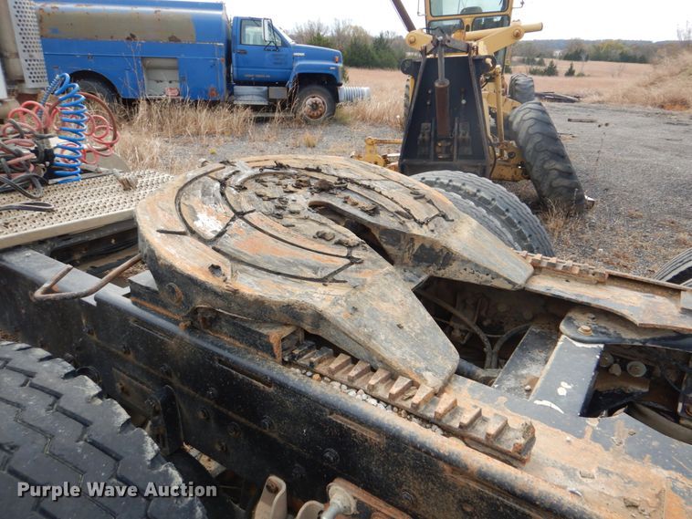 image for item DI2367 1994 Kenworth W900 semi truck