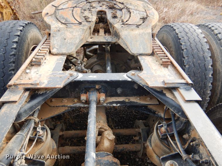 image for item DI2367 1994 Kenworth W900 semi truck