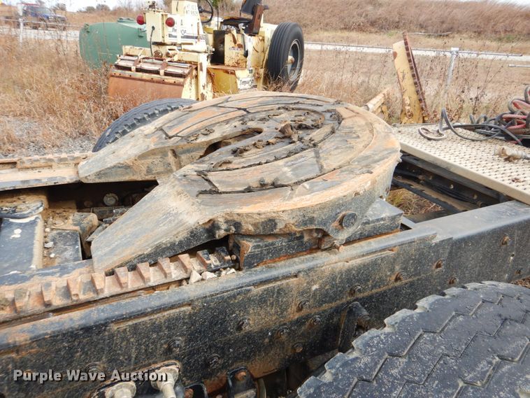 image for item DI2367 1994 Kenworth W900 semi truck