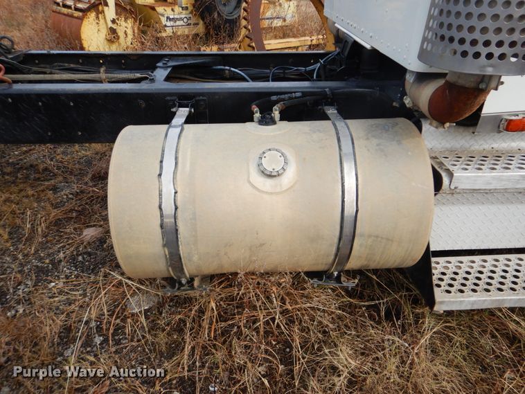 image for item DI2367 1994 Kenworth W900 semi truck