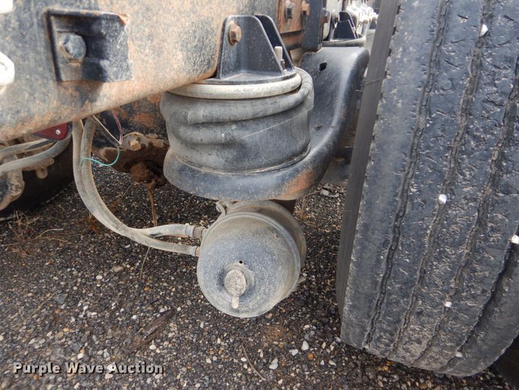 image for item DI2367 1994 Kenworth W900 semi truck