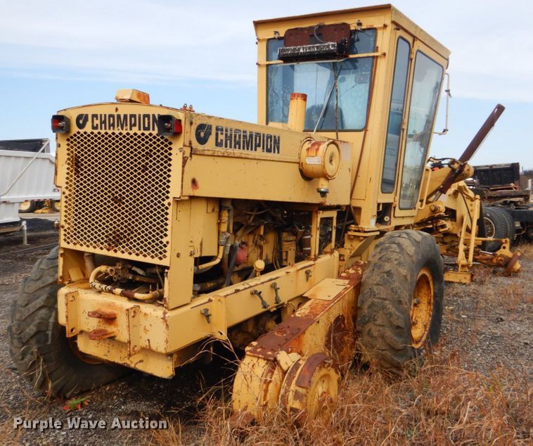 image for item DI2368 1988 Champion 720A motor grader
