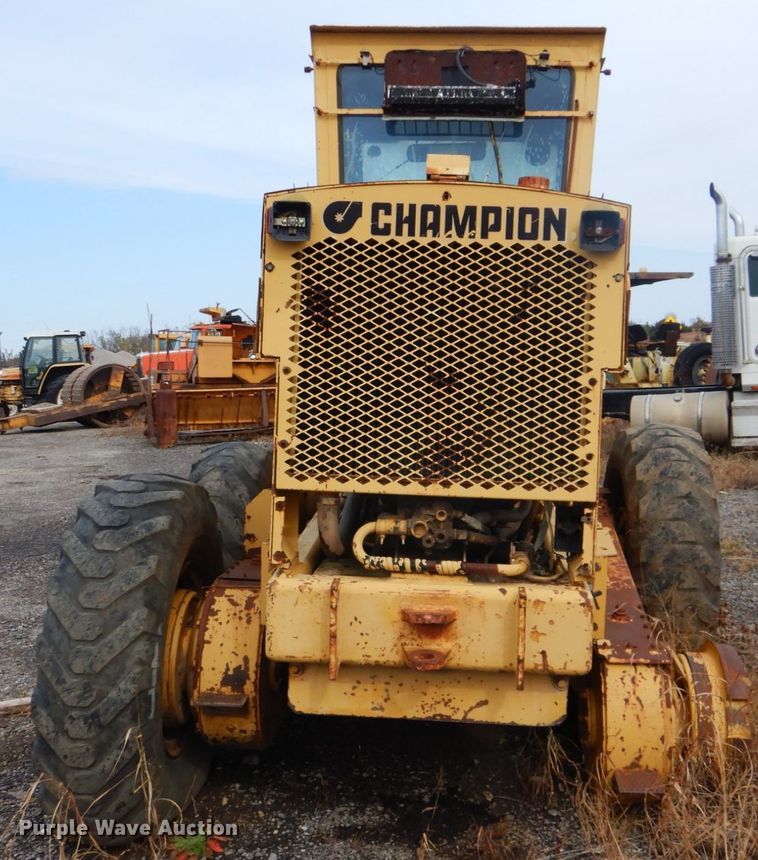 image for item DI2368 1988 Champion 720A motor grader