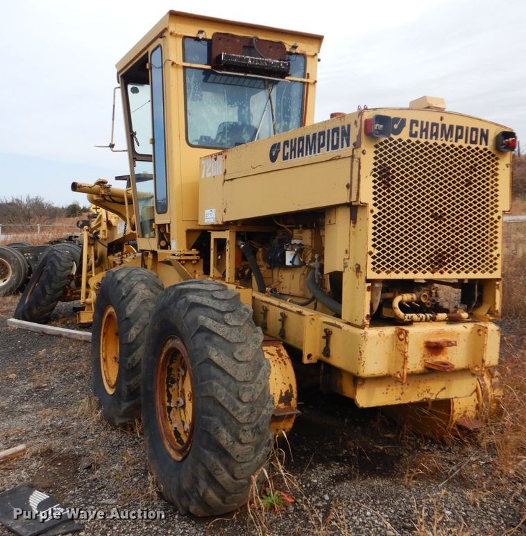 image for item DI2368 1988 Champion 720A motor grader