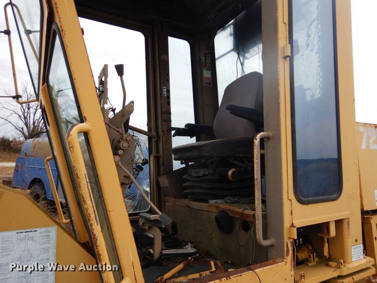 image for item DI2368 1988 Champion 720A motor grader