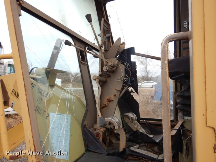 image for item DI2368 1988 Champion 720A motor grader