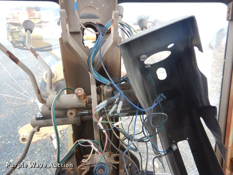 image for item DI2368 1988 Champion 720A motor grader