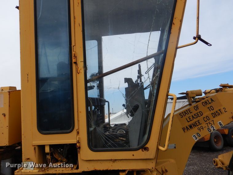 image for item DI2368 1988 Champion 720A motor grader