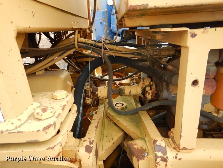 image for item DI2368 1988 Champion 720A motor grader