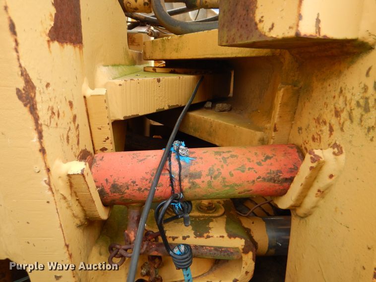 image for item DI2368 1988 Champion 720A motor grader