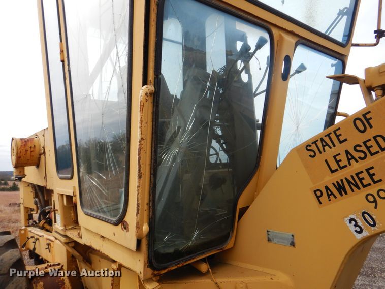 image for item DI2368 1988 Champion 720A motor grader