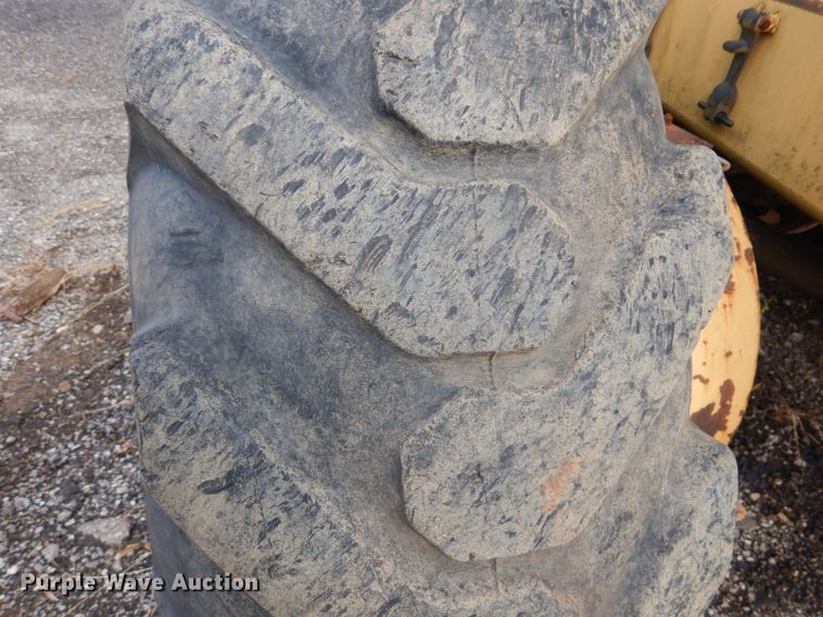 image for item DI2368 1988 Champion 720A motor grader