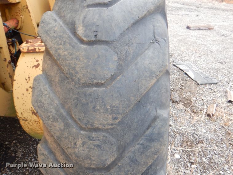 image for item DI2368 1988 Champion 720A motor grader