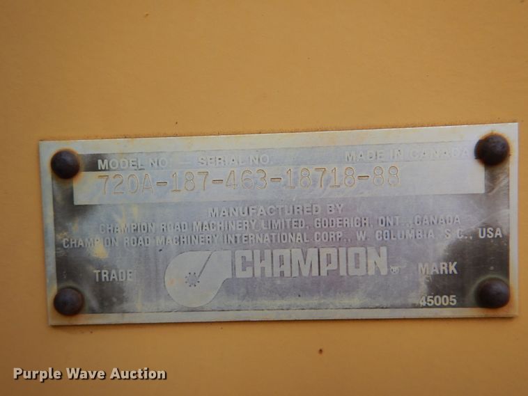 image for item DI2368 1988 Champion 720A motor grader