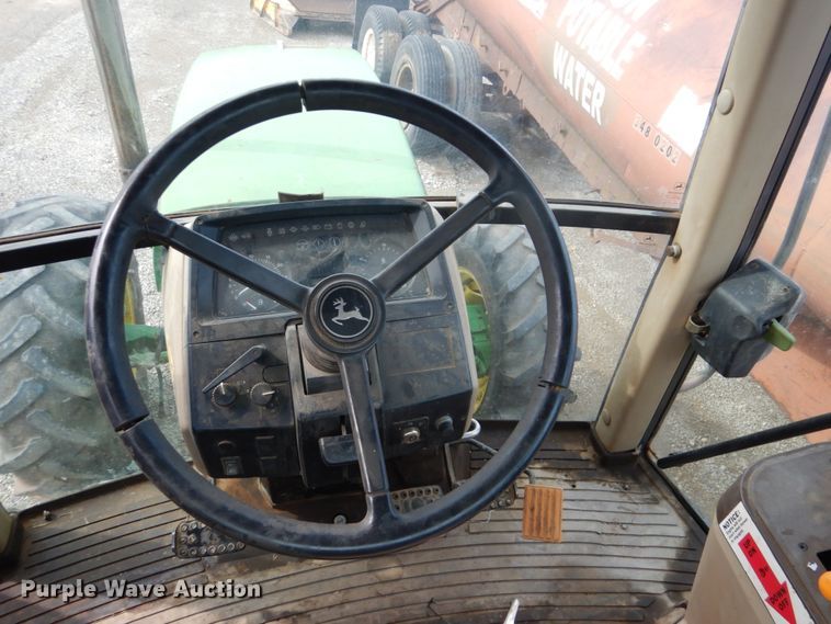 image for item DI2369 2002 John Deere 6405 tractor