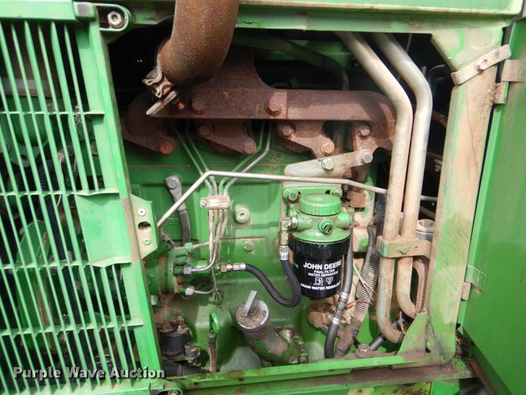 image for item DI2369 2002 John Deere 6405 tractor