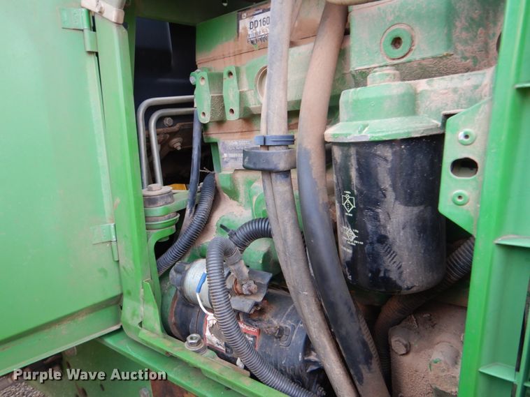 image for item DI2369 2002 John Deere 6405 tractor