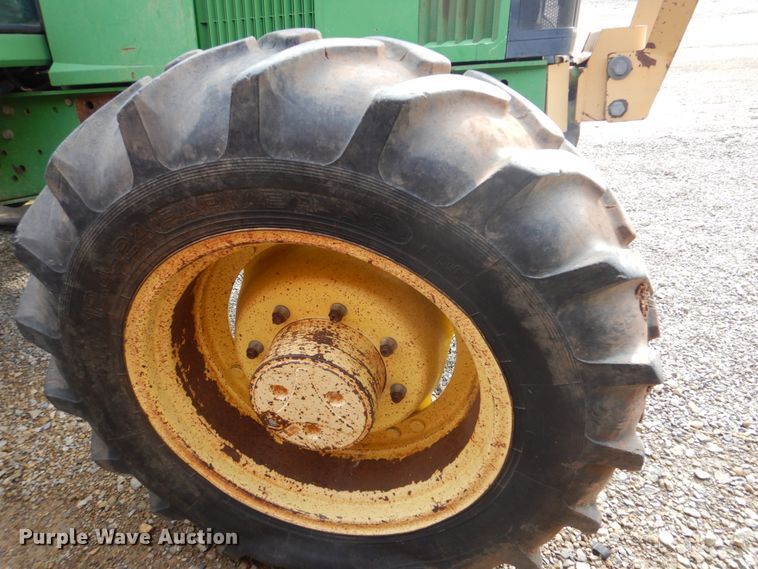 image for item DI2369 2002 John Deere 6405 tractor