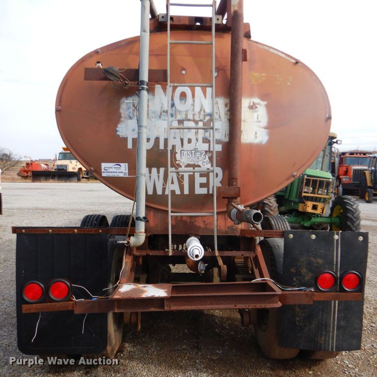 image for item DI2370 Tank trailer