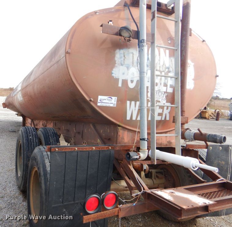 image for item DI2370 Tank trailer