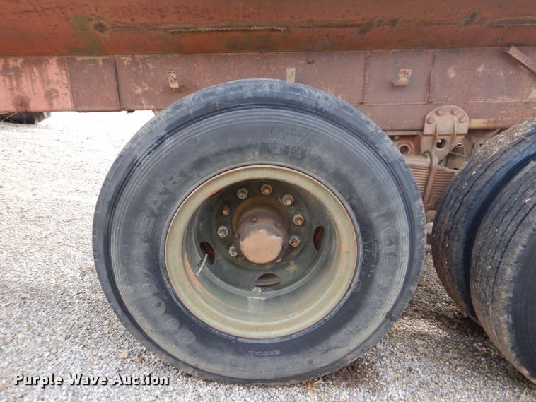 image for item DI2370 Tank trailer