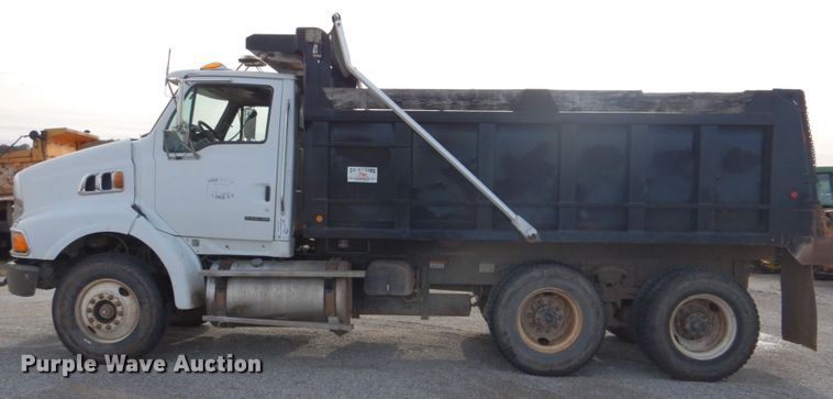 image for item DI2371 2009 Sterling L-Line dump truck