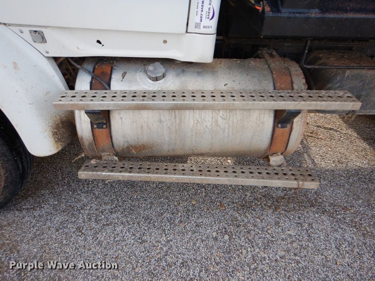 image for item DI2371 2009 Sterling L-Line dump truck