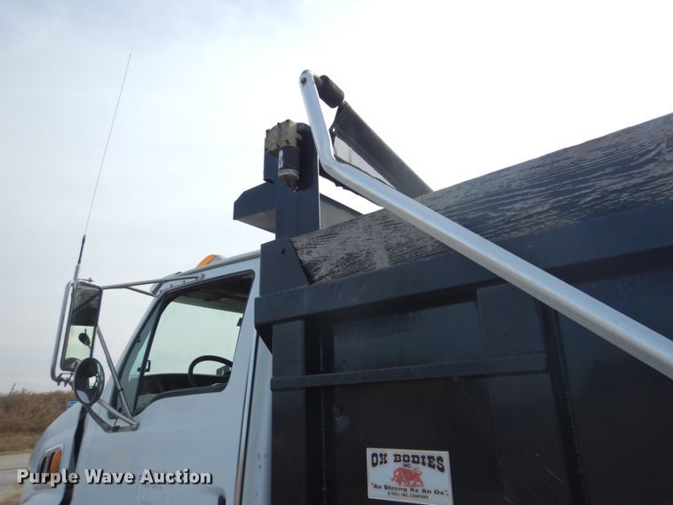 image for item DI2371 2009 Sterling L-Line dump truck