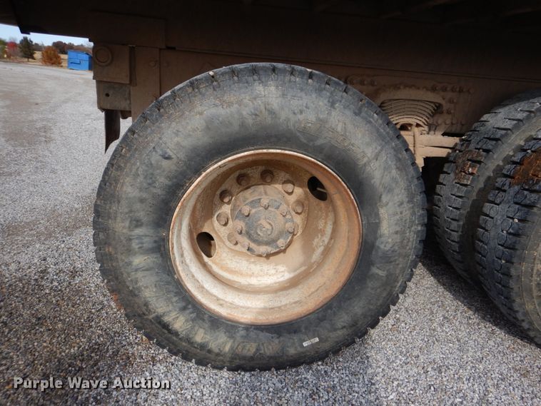 image for item DI2371 2009 Sterling L-Line dump truck