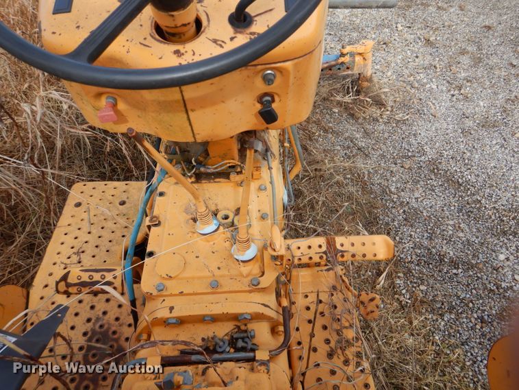 image for item DI2373 Ford tractor chassis