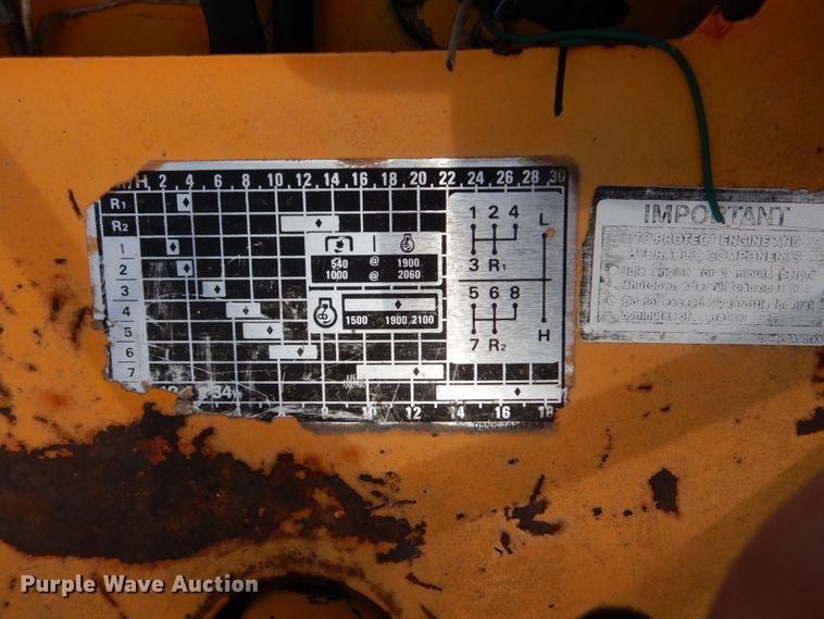 image for item DI2373 Ford tractor chassis